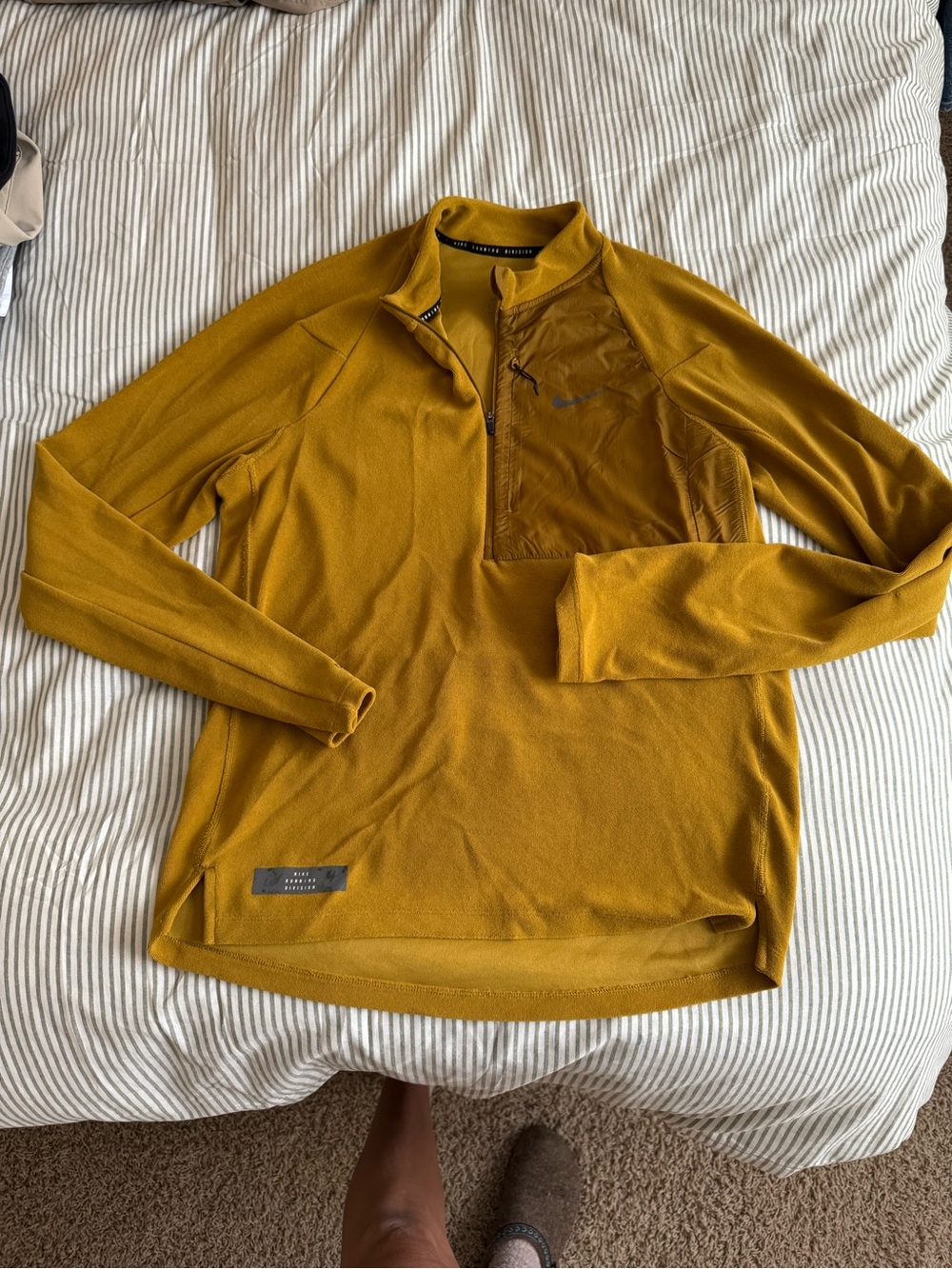 Nike Men's Quarter-Zip Running Divison